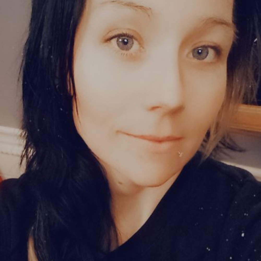 Meet your Posher, Falicia